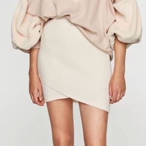 Zara Skirt Womens Size Small Beige knit Ribbed Asymmetrical Hem Bodycon Mini